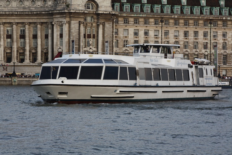 Sightseeing_Boat_a